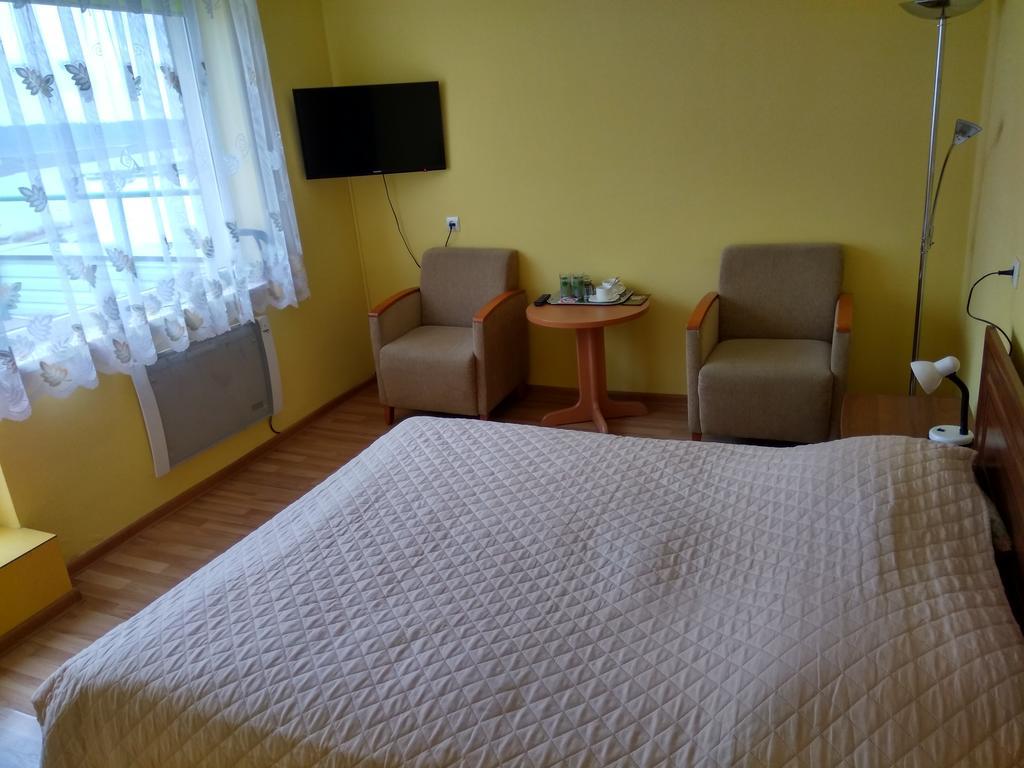 Hotel Viesbutis Jurbarkas Exteriér fotografie